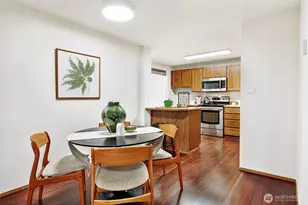 8720 Phinney Ave N, Seattle, WA 98103 - Photo 9