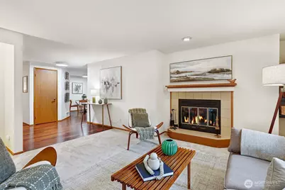 8720 Phinney Avenue N #24, Seattle, WA 98103 - Photo 5