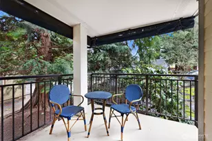 8720 Phinney Ave N, Seattle, WA 98103 - Photo 23