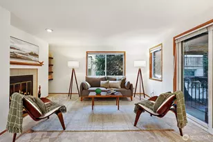 8720 Phinney Ave N, Seattle, WA 98103 - Photo 3