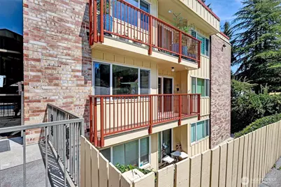 330 Elm St #201, Everett, WA 98203 - Photo 1