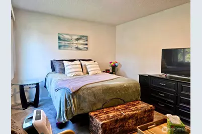 330 Elm St #201, Everett, WA 98203 - Photo 21