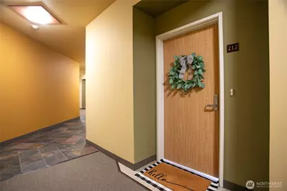 512 Darby Drive #212, Bellingham, WA 98226 - Photo 3