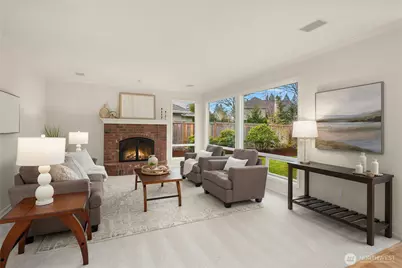 2211 274th Court SE, Sammamish, WA 98075 - Photo 17