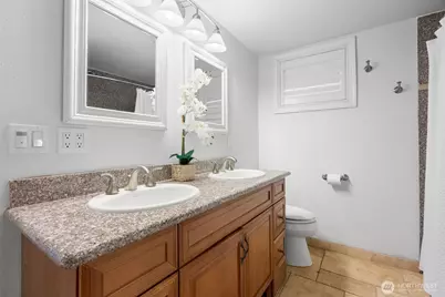 20314 Church Lake Drive E, Bonney Lake, WA 98391 - Photo 31