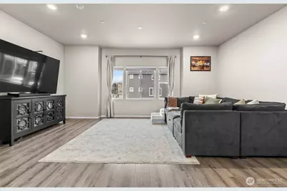 17411 118th Avenue Ct E #F, Puyallup, WA 98374 - Photo 7