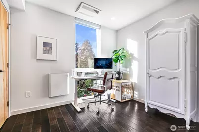 3220 Franklin Avenue E, Seattle, WA 98102 - Photo 13