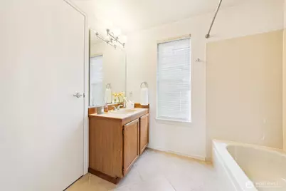 5813 S 238th Ct #F2, Kent, WA 98032 - Photo 25