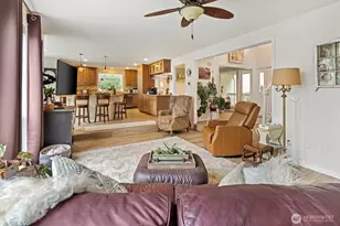 14415 NE Mountain View Dr, Battle Ground, WA 98604 - Photo 9