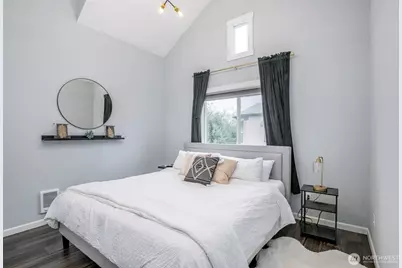 719 S Sheridan Avenue, Tacoma, WA 98405 - Photo 9