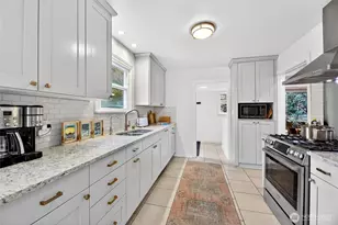 7720 Meridian Ave N, Seattle, WA 98103 - Photo 13