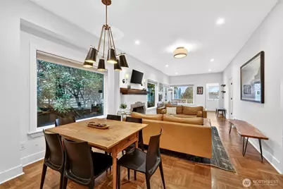 7720 Meridian Avenue N, Seattle, WA 98103 - Photo 11