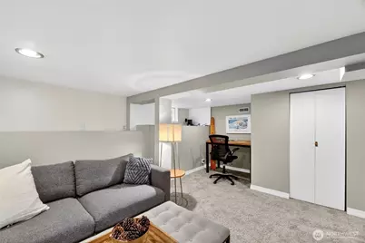 7720 Meridian Avenue N, Seattle, WA 98103 - Photo 27