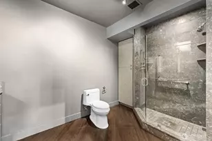 745 Bellevue Ave E, Seattle, WA 98102 - Photo 33