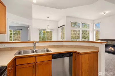 21404 S 40th Place #F, SeaTac, WA 98198 - Photo 11