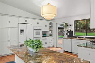 14702 255th Ave SE, Issaquah, WA 98027 - Photo 13