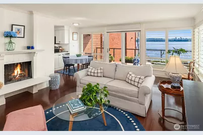 2360 43rd Avenue E #211, Seattle, WA 98112 - Photo 3