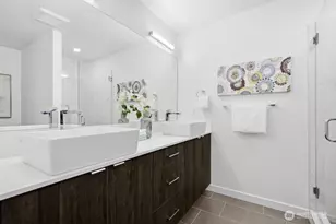 8553 Midvale Ave N, Seattle, WA 98103 - Photo 15