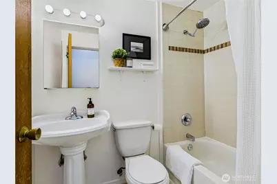 465 Winslow Way E #206, Bainbridge Island, WA 98110 - Photo 25