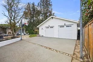 2647 39th Ave W, Seattle, WA 98199 - Photo 37