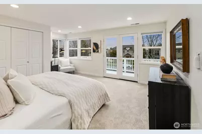 2647 39th Avenue W, Seattle, WA 98199 - Photo 15