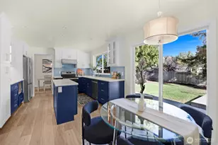 19020 32nd Ave NE, Lake Forest Park, WA 98155 - Photo 15