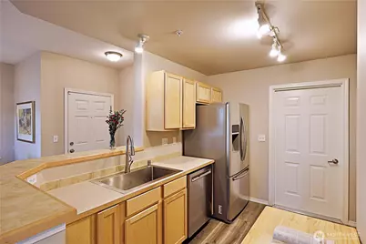1031 61st St SE #106, Auburn, WA 98092 - Photo 11