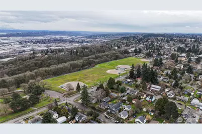 7025 14th Avenue SW, Seattle, WA 98106 - Photo 33