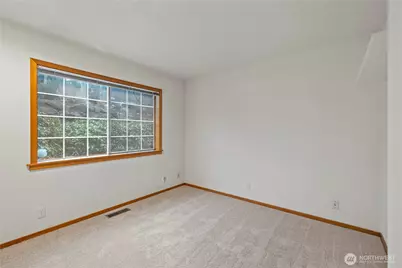 7025 14th Avenue SW, Seattle, WA 98106 - Photo 27