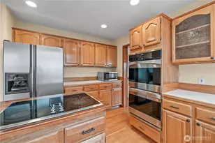 7025 14th Ave SW, Seattle, WA 98106 - Photo 13