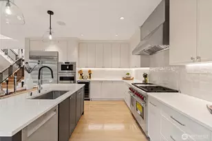 12811 SE 44th Pl, Bellevue, WA 98006 - Photo 7