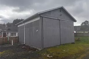 517 Water St, South Bend, WA 98586 - Photo 23