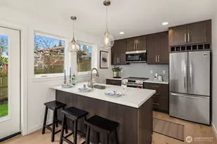7521 12th Ave NW, Seattle, WA 98117 - Photo 9