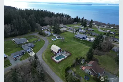 390 Ledgewood Beach Road, Coupeville, WA 98239 - Photo 25