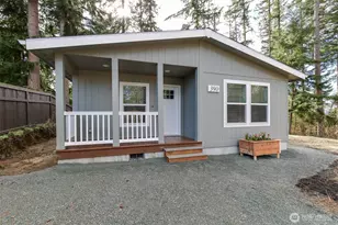 390 Ledgewood Beach Rd, Coupeville, WA 98239 - Photo 1