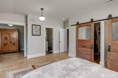 2221 22nd Avenue E, Seattle, WA 98112 - Photo 15