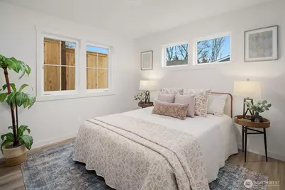 5026 35th Avenue NE, Seattle, WA 98105 - Photo 3