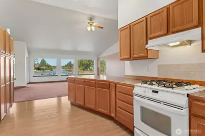 643 Quinault Avenue SE, Ocean Shores, WA 98569 - Photo 19