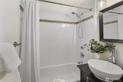 7106 California Avenue SW #101, Seattle, WA 98136 - Photo 13