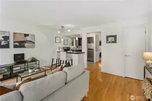 7106 California Ave SW, Seattle, WA 98136 - Photo 3