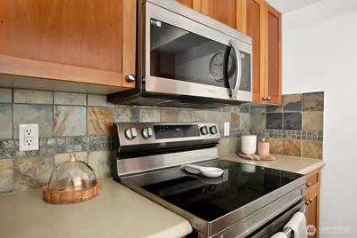 1545 NW 57th Street #428, Seattle, WA 98107 - Photo 9