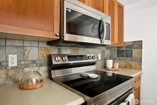 1545 NW 57th St, Seattle, WA 98107 - Photo 9