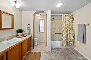 20810 93rd St E, Bonney Lake, WA 98391 - Photo 19