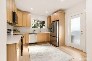 4723 S Findlay St, Seattle, WA 98118 - Photo 7