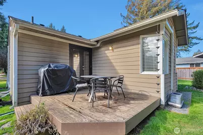 13825 Fender Drive, Lynnwood, WA 98087 - Photo 15