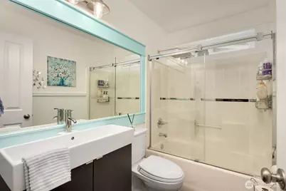 15749 142nd Place SE, Renton, WA 98058 - Photo 17