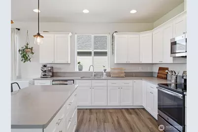 10123 Albany Park Lane SW, Rochester, WA 98579 - Photo 9