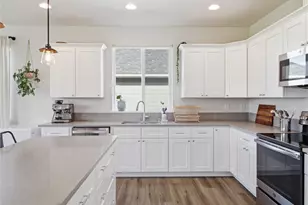 10123 Albany Park Ln SW, Rochester, WA 98579 - Photo 9