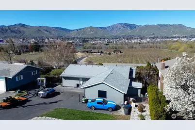 1716 N Anne Avenue, East Wenatchee, WA 98802 - Photo 1