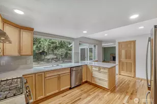 9615 NE 201st St, Bothell, WA 98011 - Photo 7